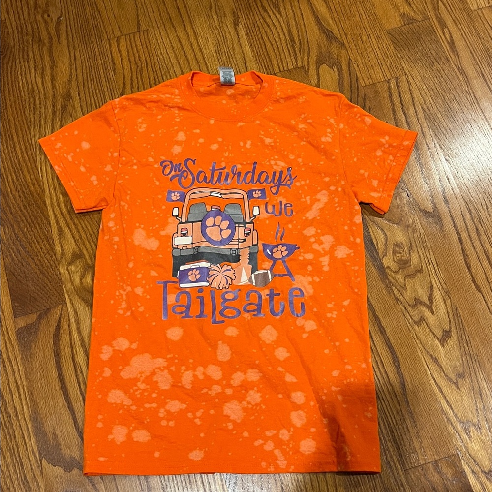 Clemson Tigers “On Saturdays we tailgate” orange size small women/child